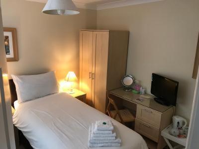 31 Queens Road Вінчестер Номер фото